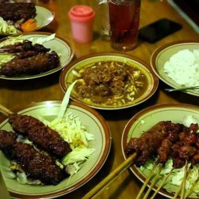 Rekomendasi 5 sate kambing legendaris di Jakarta, dagingnya juicy lucy