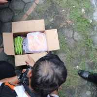 Geger paket misterius untuk Pendeta di Kudus, isinya ternyata sayuran
