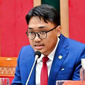 Kondisi anggota DPR Gus Hilman usai kecelakaan maut di Tol Paspro: lewat masa kritis