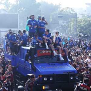 Wali Kota Bandung sebut ada 122 kecelakaan dan 1 tewas di tengah pawai Persib Juara
