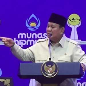 Momen Prabowo hitung 10+6=17, 1+7=8