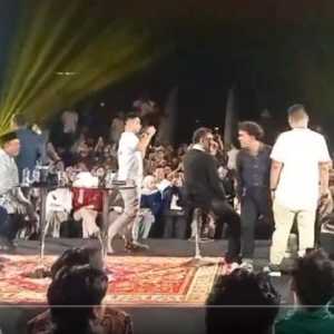 Kronologi mahasiswa geruduk diskusi di UGM: Budiman diteriaki Penjilat Prabowo-Gibran