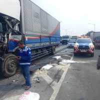 Polantas Polda Metro Jaya tewas tertabrak saat bantu truk mogok di Tol Joglo