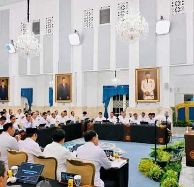 Gibran tak duduk di samping Prabowo saat Sidang Kabinet, ada apa?