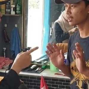 Viral tukang cukur di Bogor tolak pasang bendera dan sebut RI belum merdeka