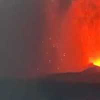 Gunung Anak Krakatau 2 kali meletus hingga pagi ini