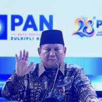 Prabowo sindir pengamat yang selalu kritik pemerintah: Saking pintarnya jadi goblok