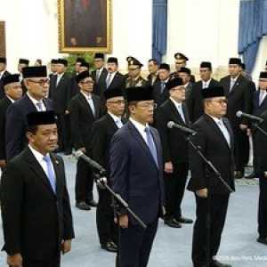 Daftar lengkap pejabat yang dilantik Prabowo di reshuffle ke-7