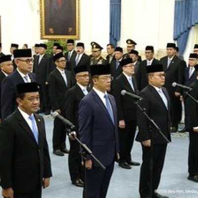 Daftar lengkap pejabat yang dilantik Prabowo di reshuffle ke-7