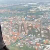 Viral influencer naik helikopter berlogo Ekraf buat nonton konser The Weeknd di JIS