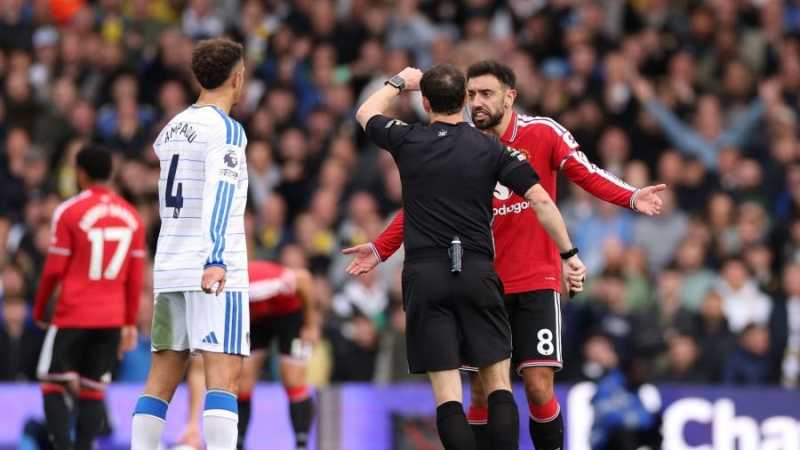 Leeds United bermain imbang 1-1 melawan Manchester United, hasil ini membuat King MU tak pernah menang dalam 6 laga beruntun (premierleague.com)